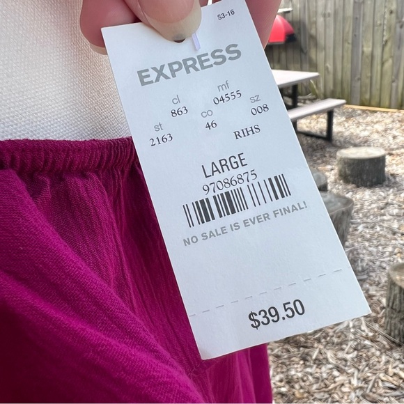 NWT Express Off the Shoulder Tank - Picture 5 of 7